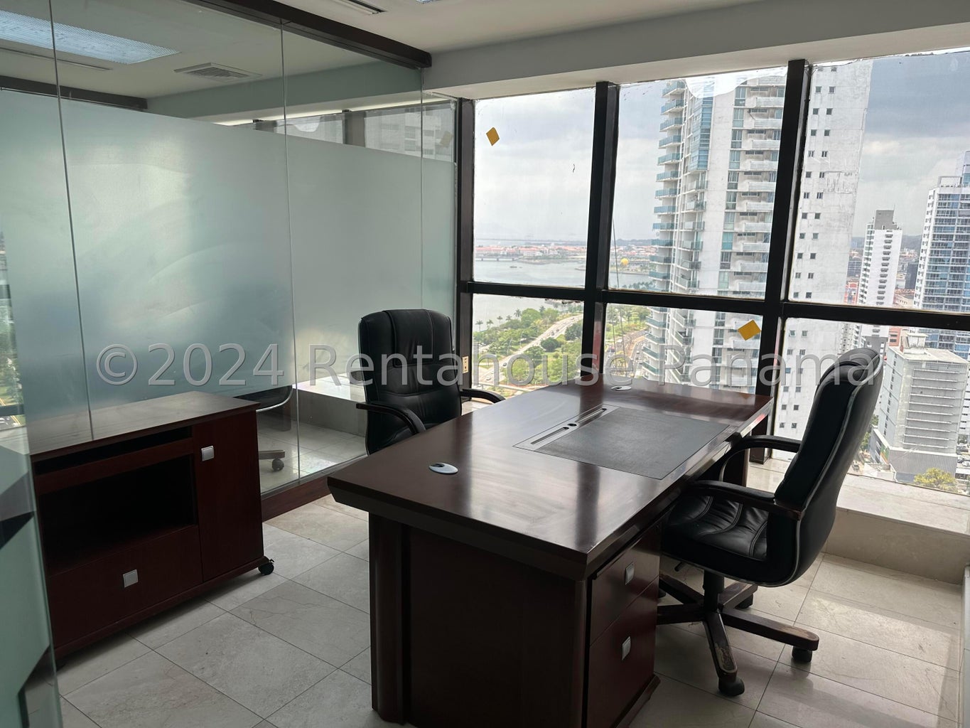 Beautiful office